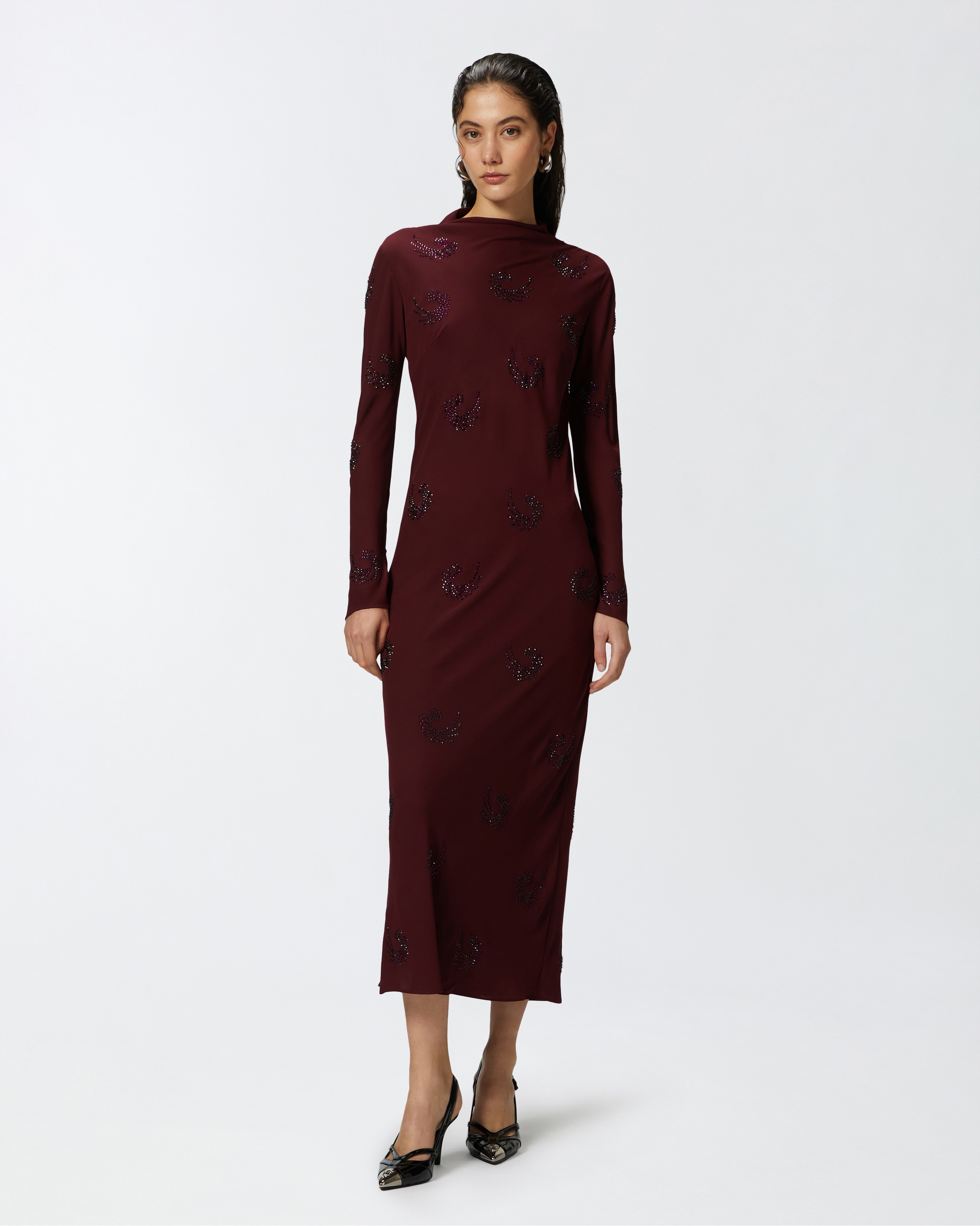 LONG HIGH-NECK DRESS WITH RHINESTONE SWIRLS - 3