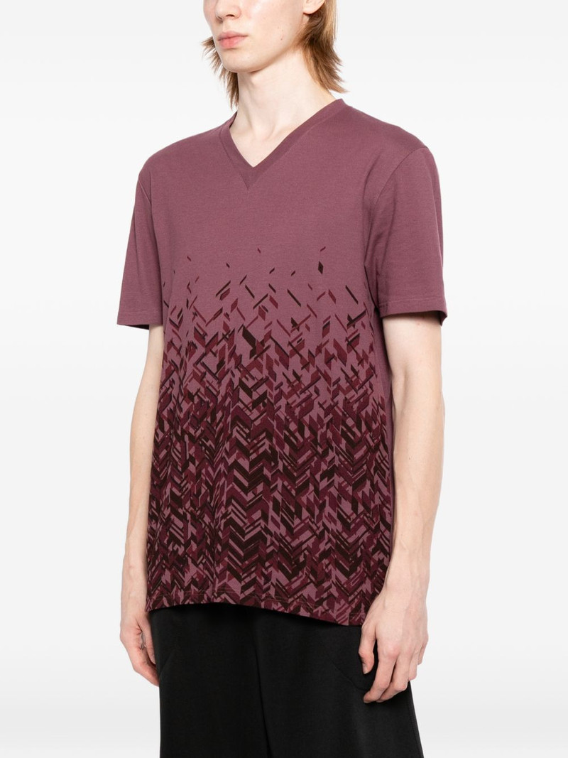 v-neck T-shirt 3