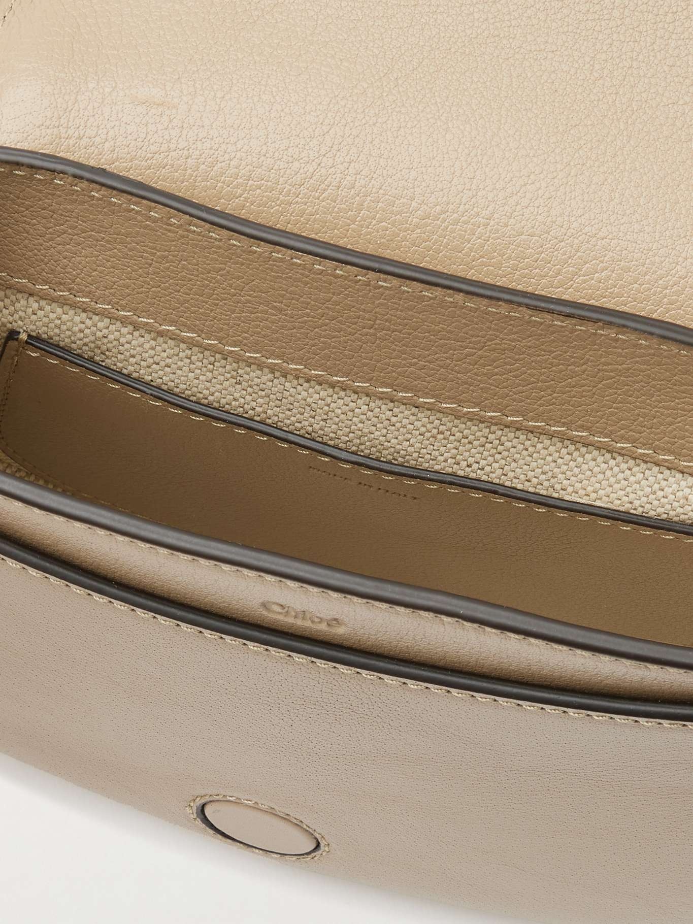 Horse Medal small textured-leather shoulder bag Beige - 5