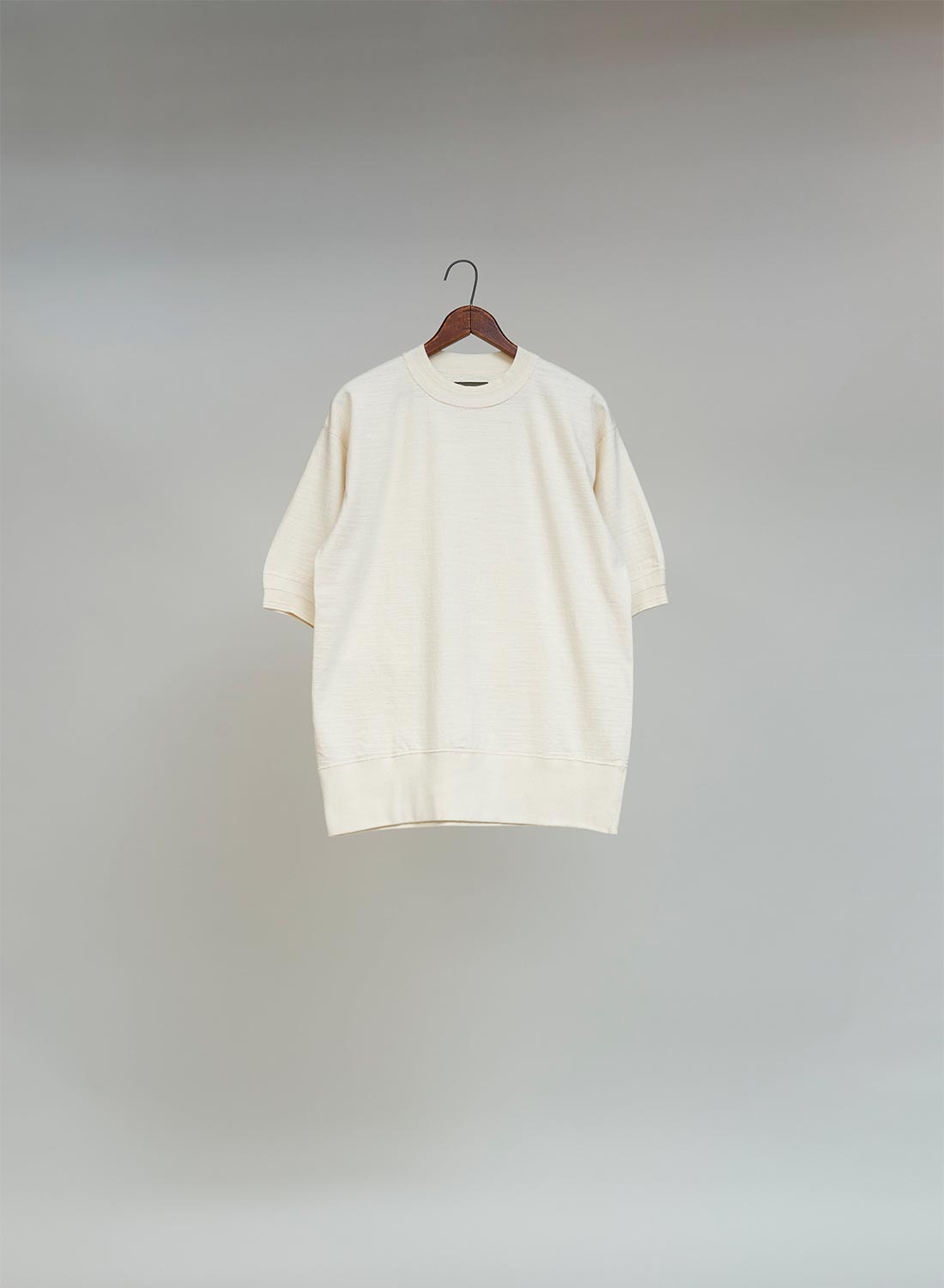 CC22 Crew Neck Shirt in Ivory - 1