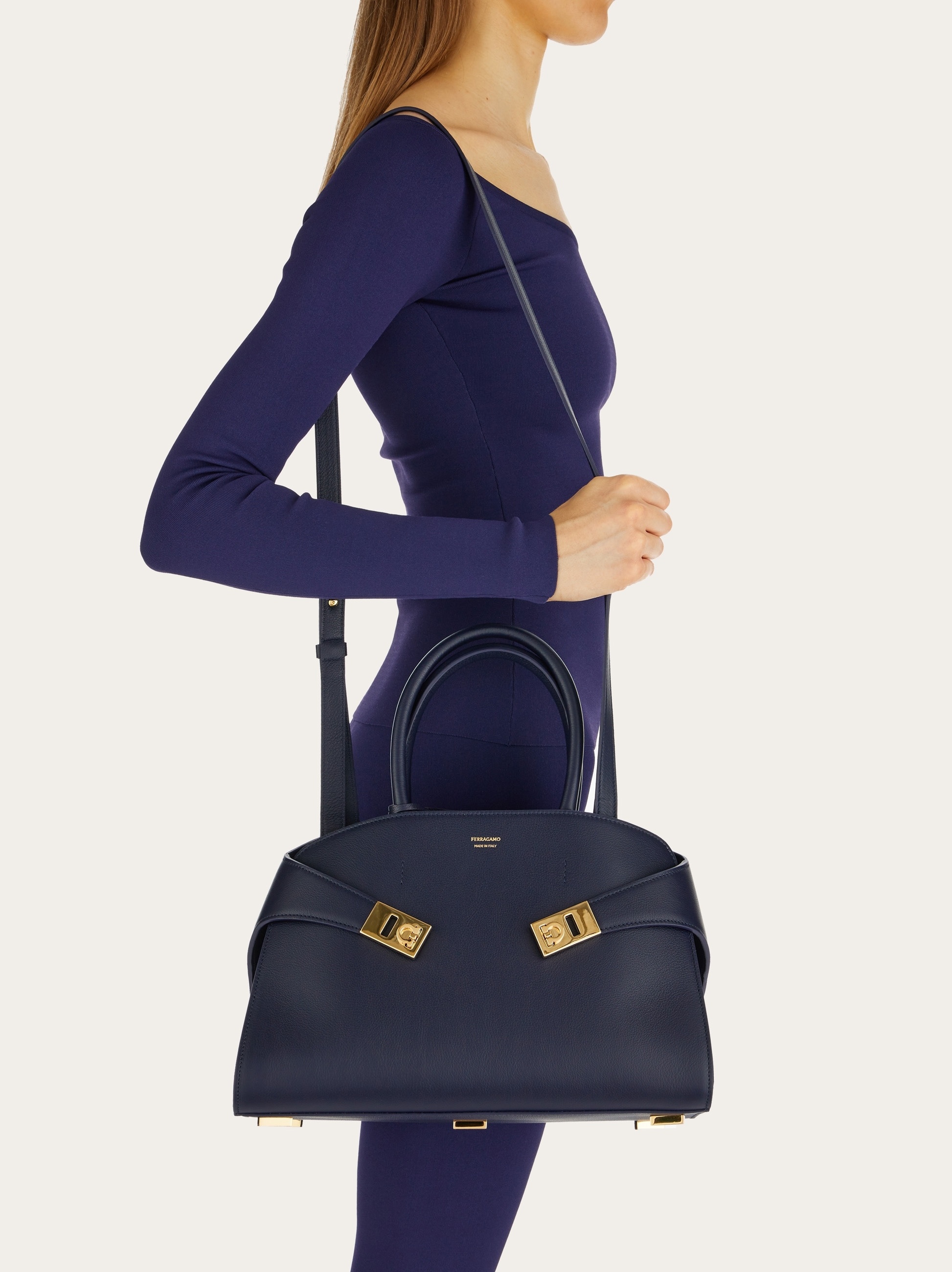 Hug handbag (S) - 3