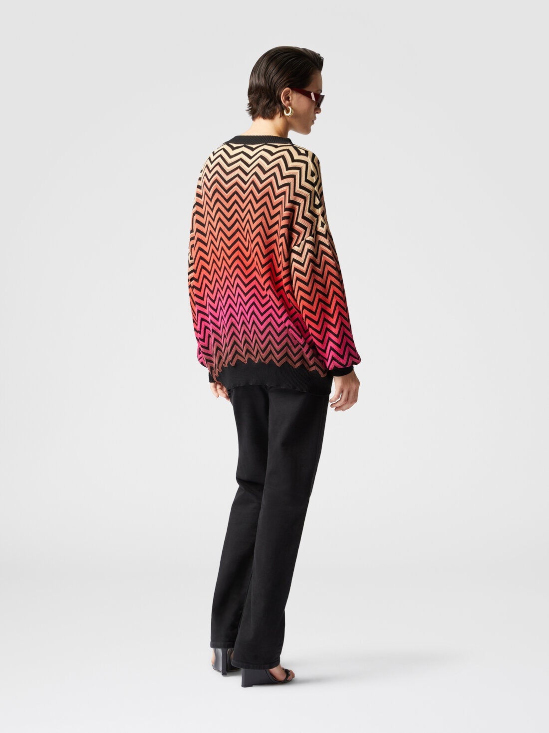 Oversized dégradé chevron sweater with V-neck - 3