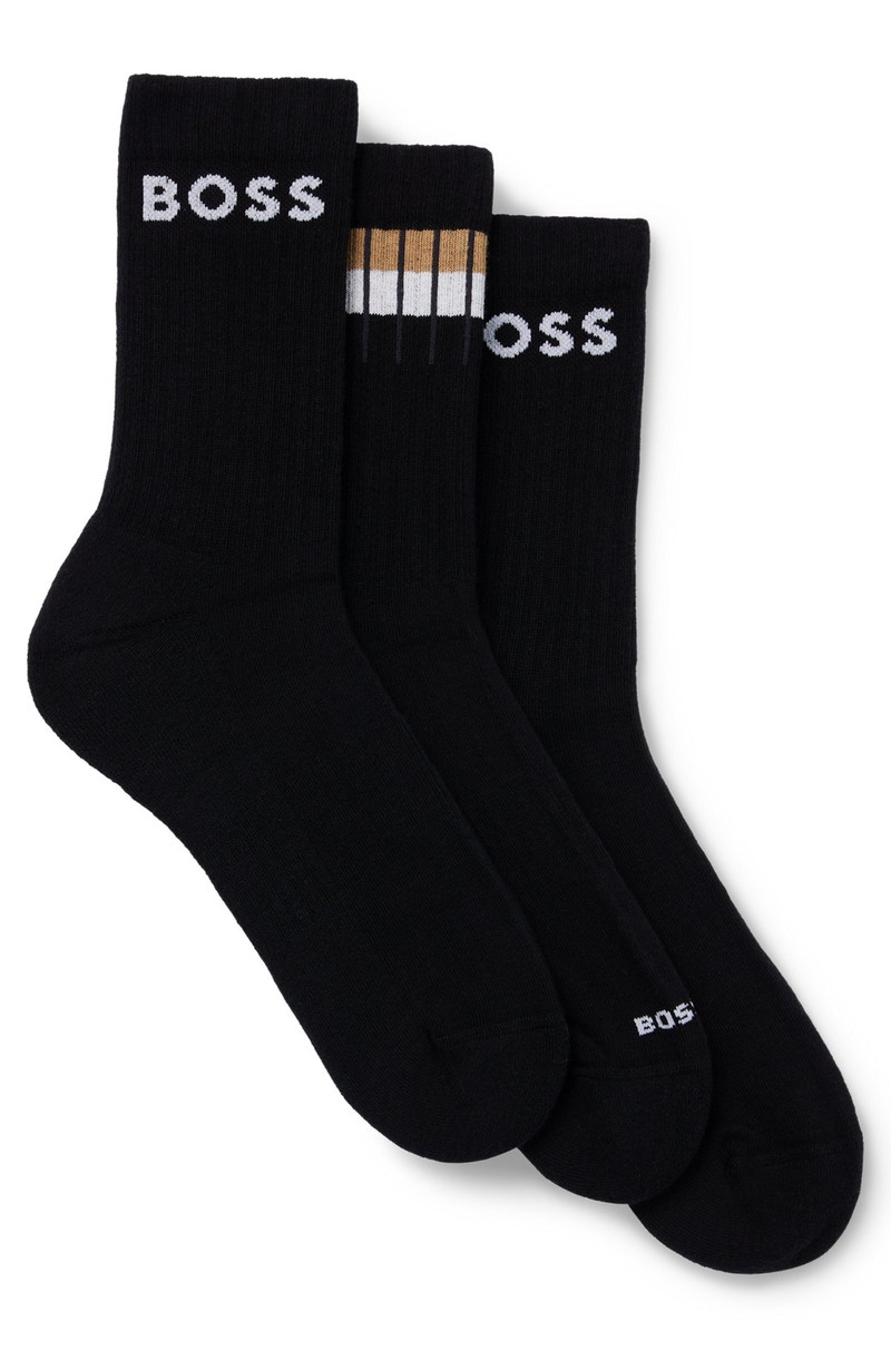 THREE-PACK OF SOCKS 1