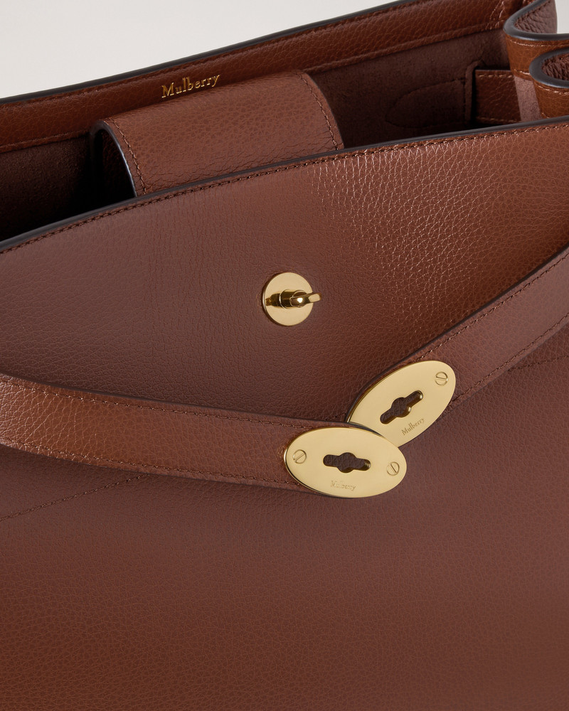 Large Islington Bucket
Oak Two-Tone Small Classic Grain 5