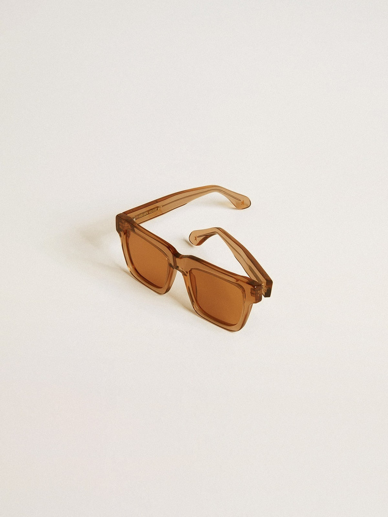 Golden Goose Jamie style square sunglasses with honey-colored frame and lenses outlook