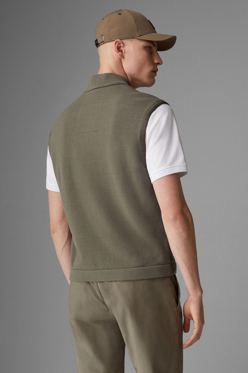 Lucio Hybrid knitted vest in Olive green 3