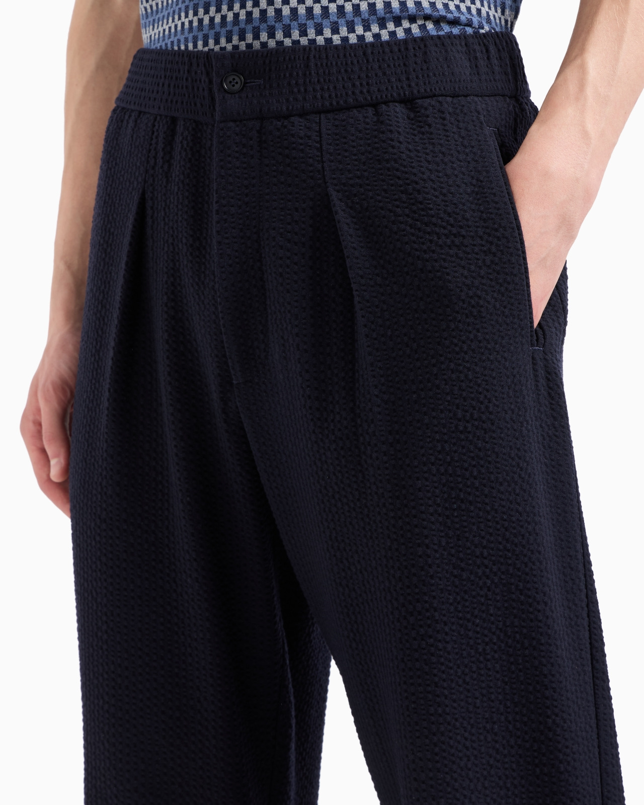 Single-pleat, virgin wool and cashmere seersucker trousers - 5