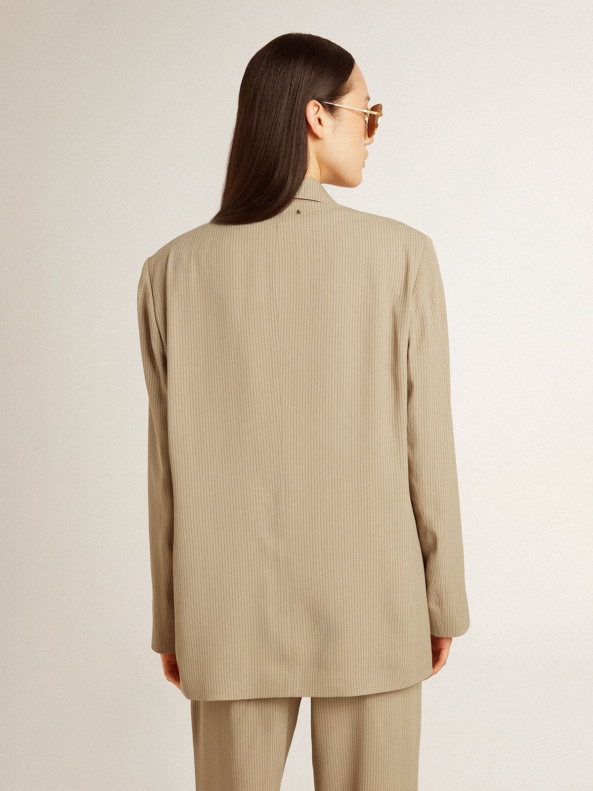 Women's beige pinstripe single-breasted jacket with an oversized fit - 4