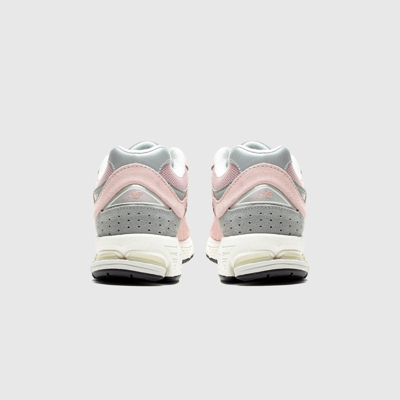 New Balance M2002RFC outlook