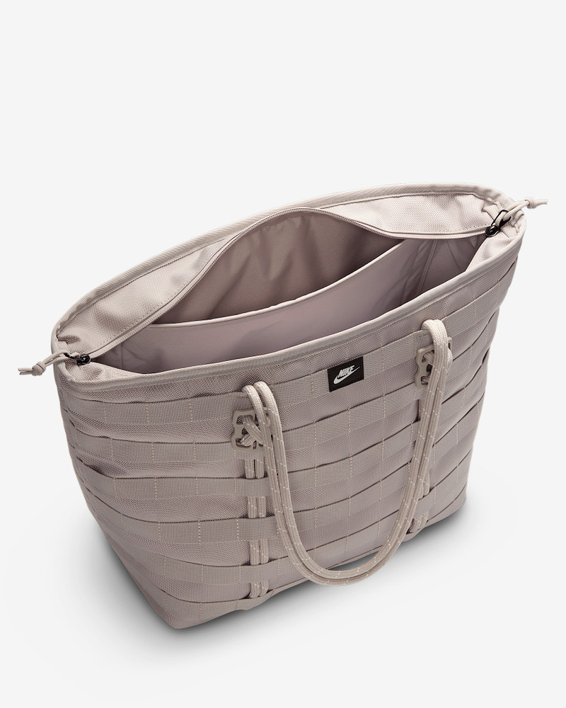 Nike Sportswear RPM Tote (26L) 4