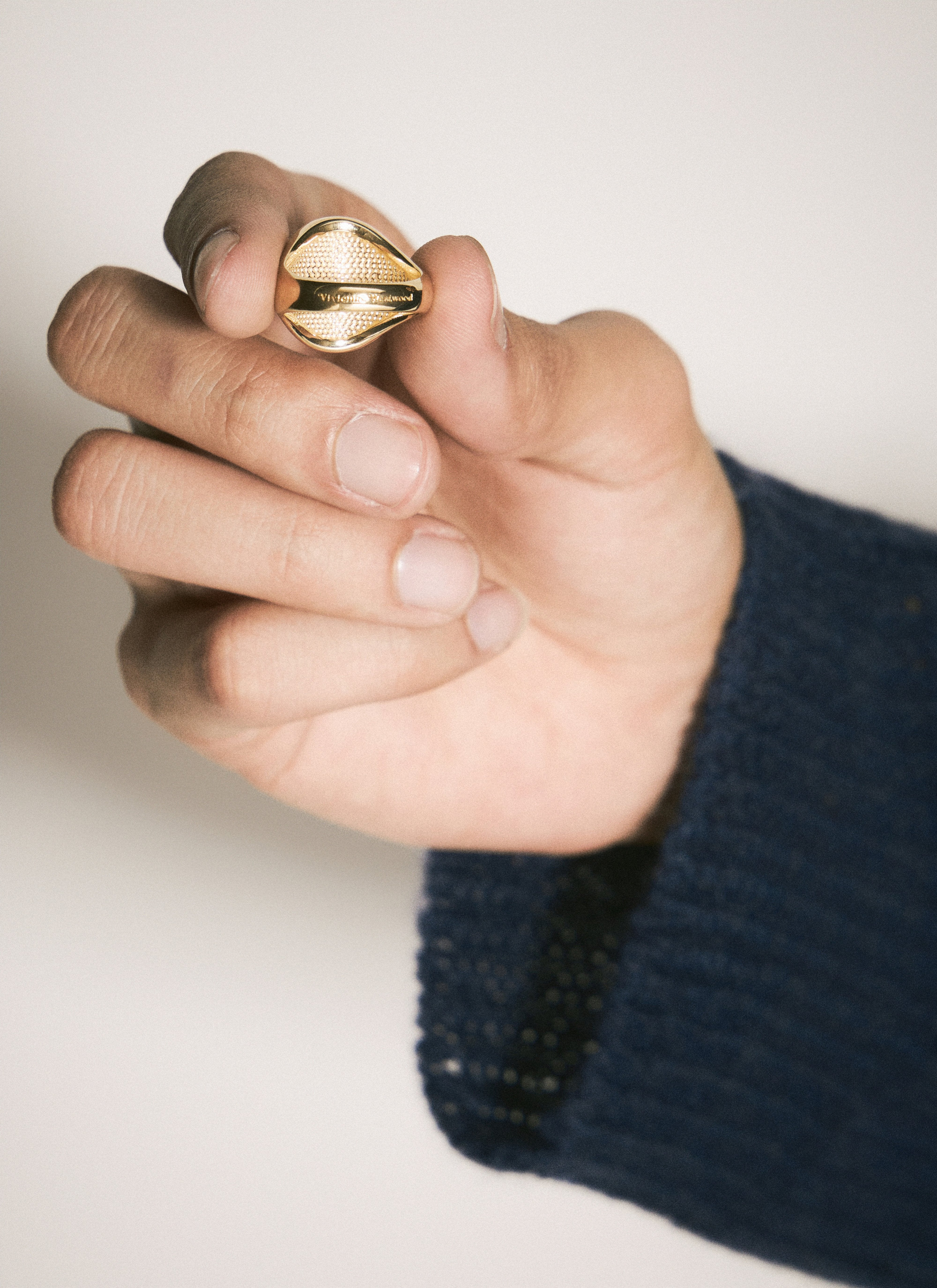 Vivienne Westwood Men Seal Ring - 4