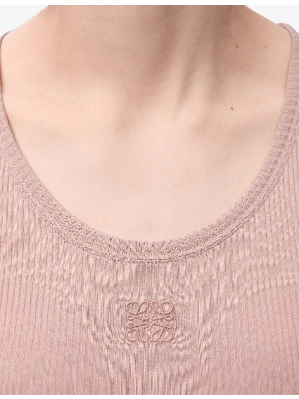 Anagram Ribbed Silk Fine-Knit Tank Top - 5