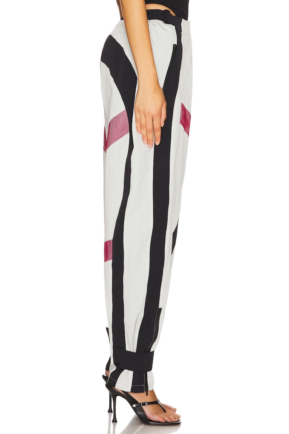 PANTAL&Oacute;N - 3