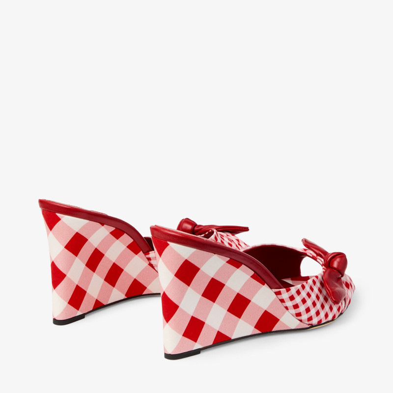 JIMMY CHOO Livi Wedge 85
Ruby Red Mix Mixed Gingham Cotton Mule Wedges with Gingham Bow outlook