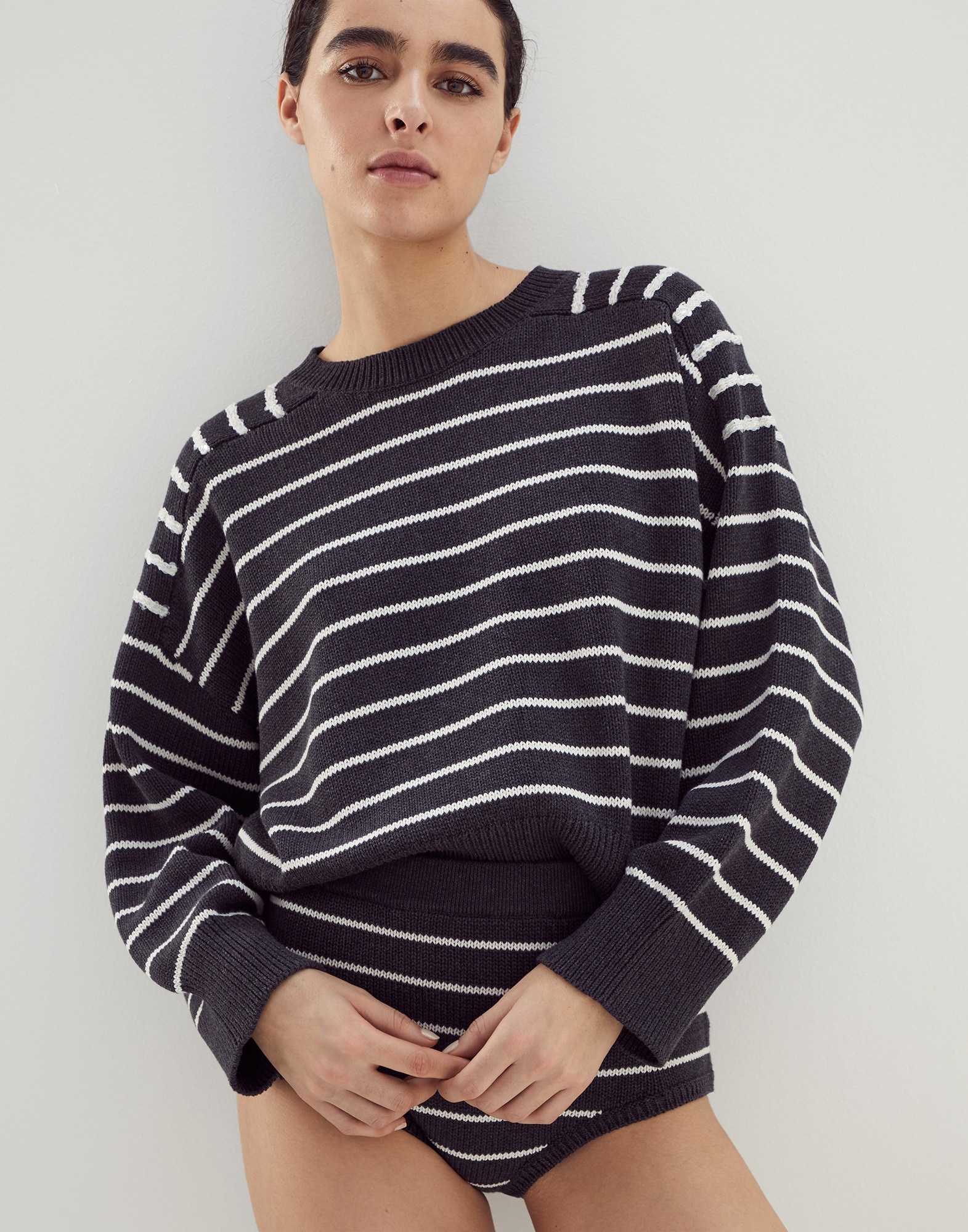 Lightweight cotton striped knit shorts - 3