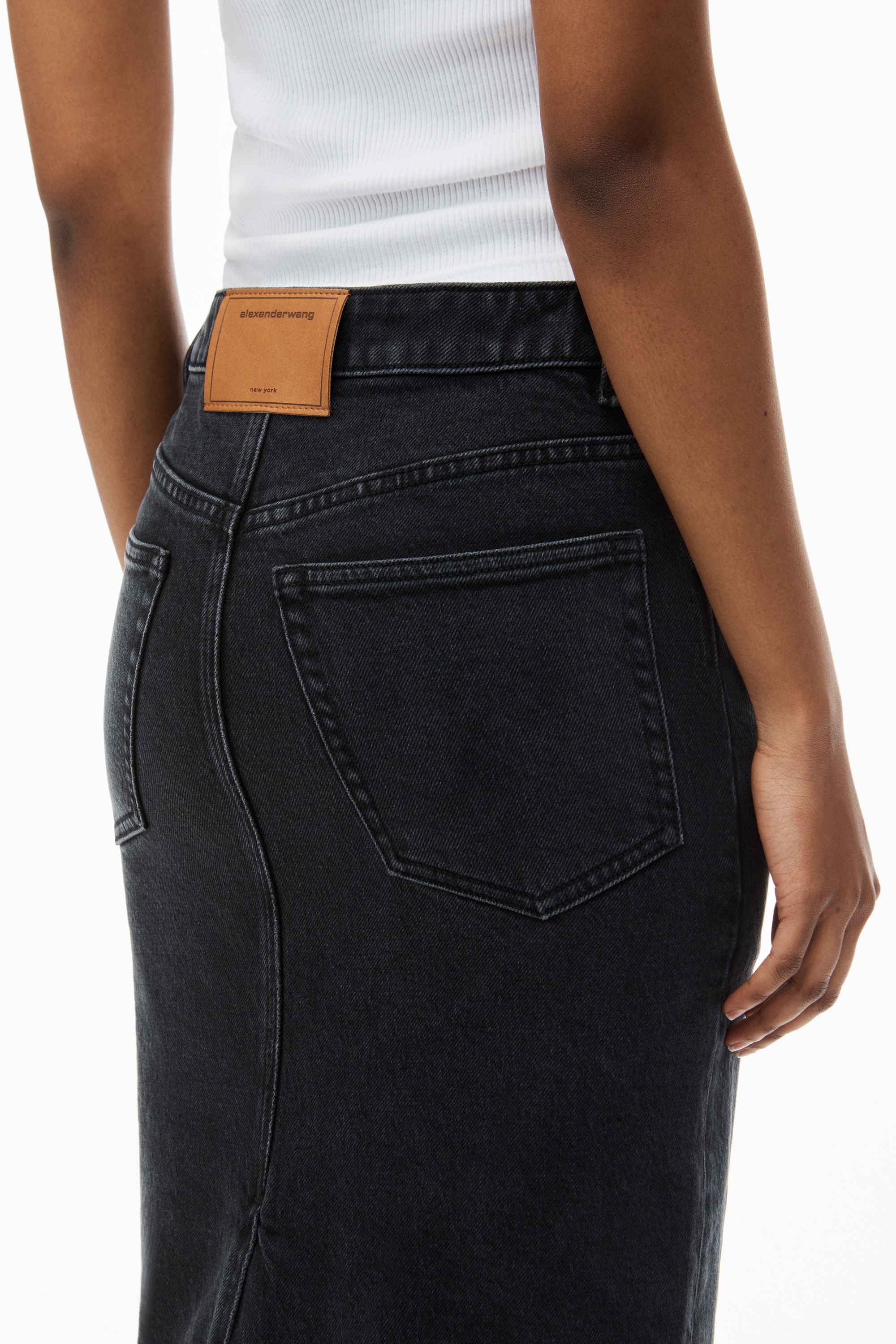 Pencil Skirt in Comfort Stretch Denim - 5