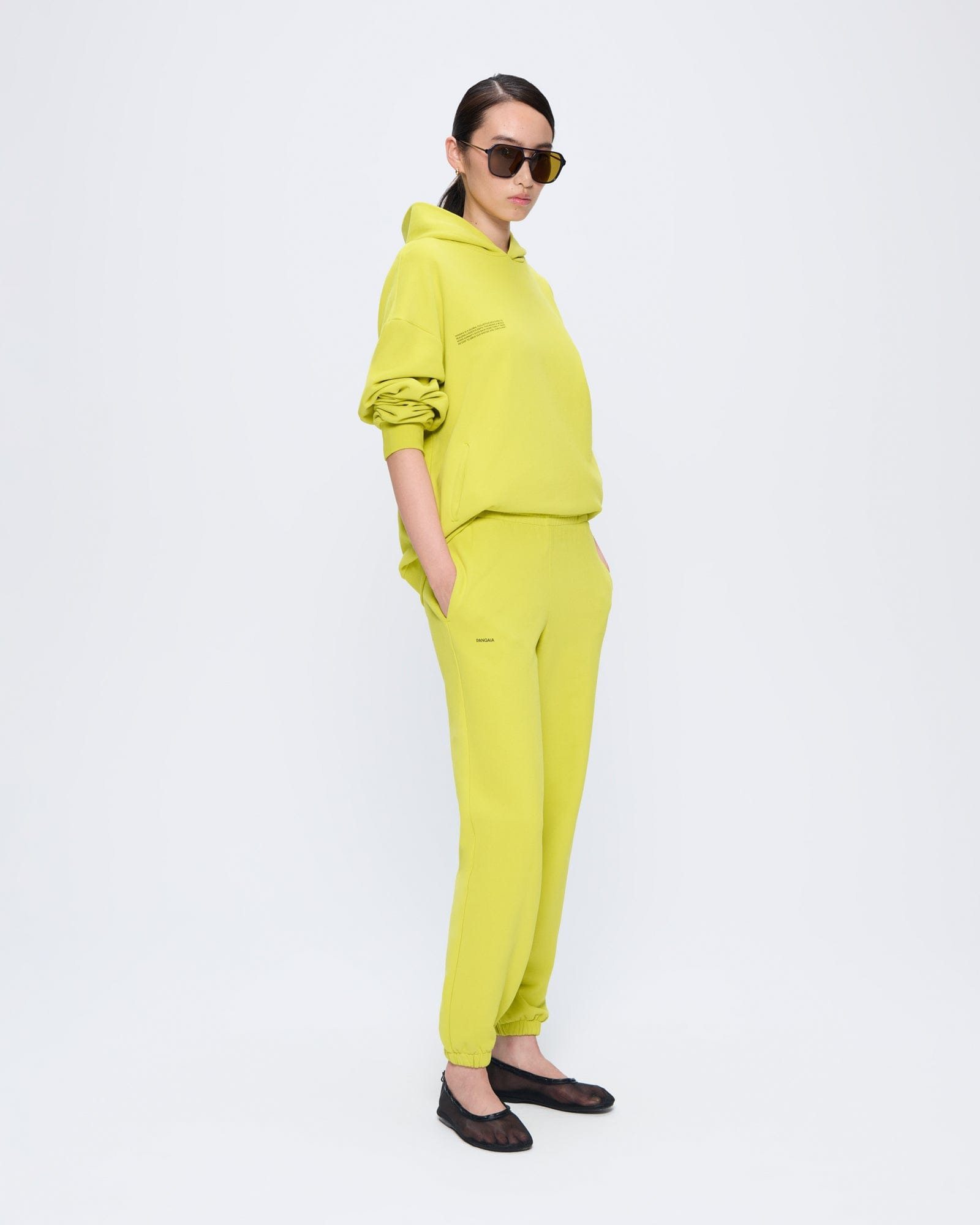 Womens 365 Midweight Track Pants - Auroral Olive - 5