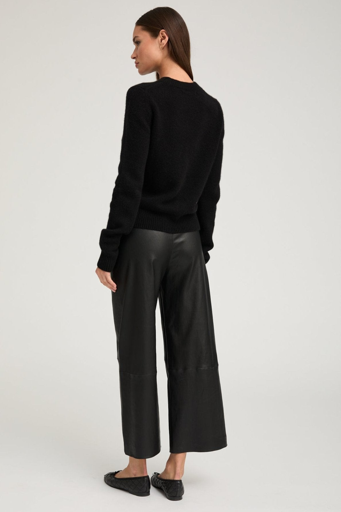 BLACK CASHMERE CREWNECK SWEATER - 4