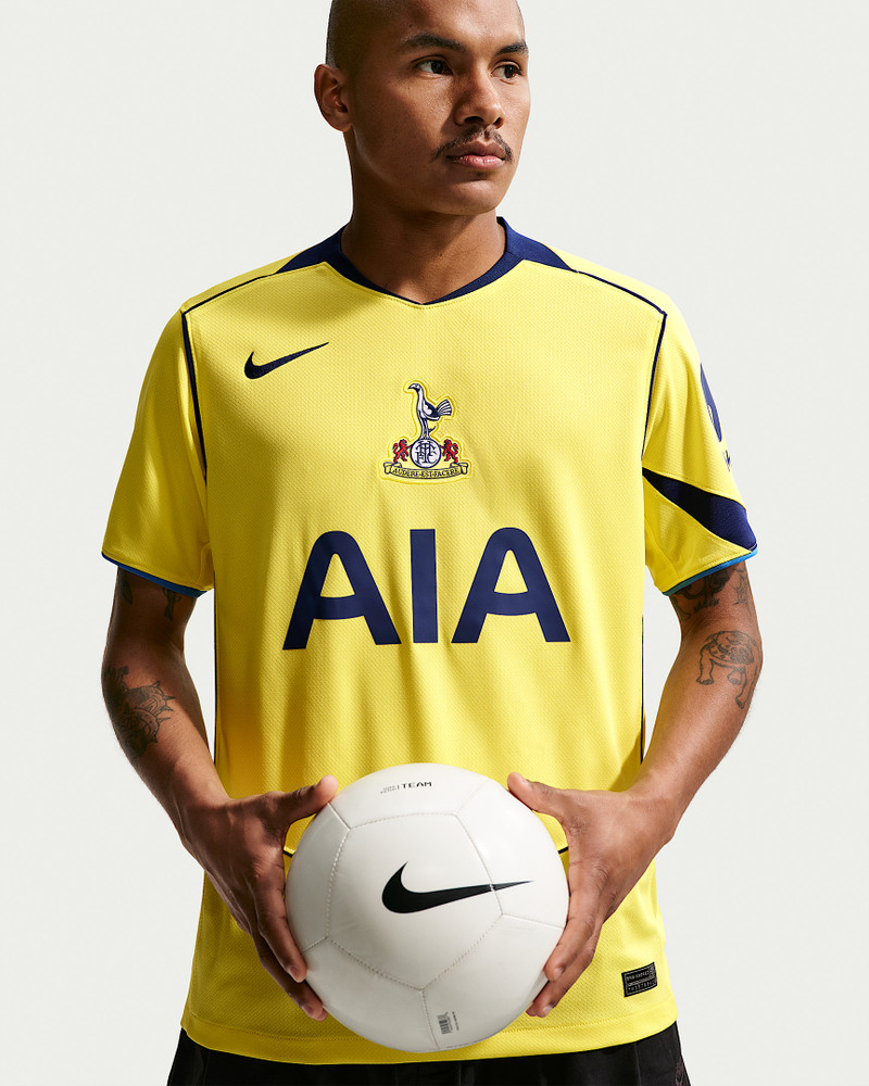 Tottenham Hotspur 2025/26 Stadium Third Men's Nike Dri-FIT Total 90 Soccer Replica Jersey 3