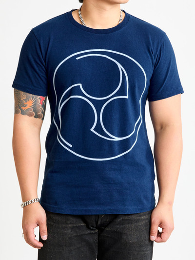 Blue Blue Japan "Mitsutomoe" Bassen T-Shirt in Indigo outlook