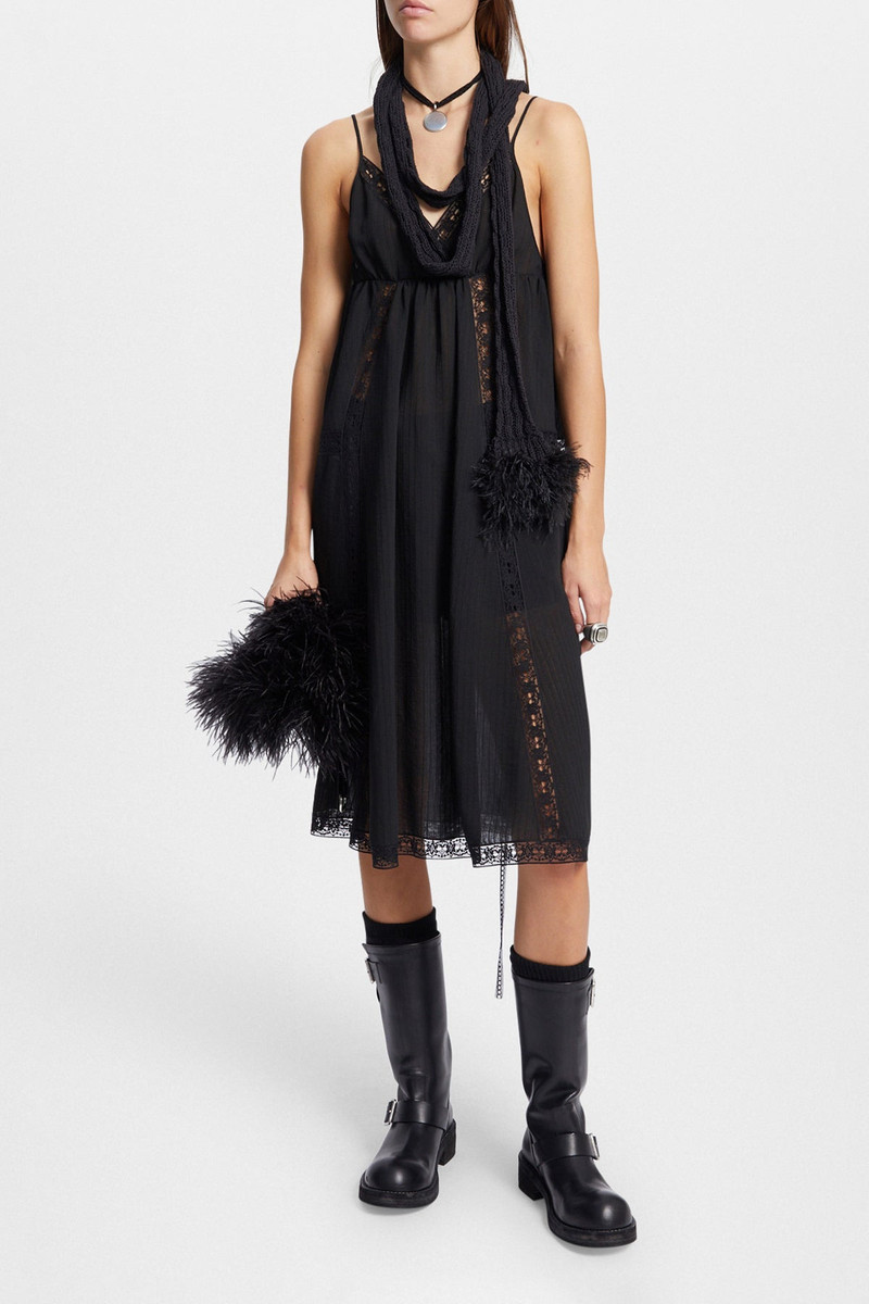Rae Ribbed Scarf With Feathered Ruffles 3
