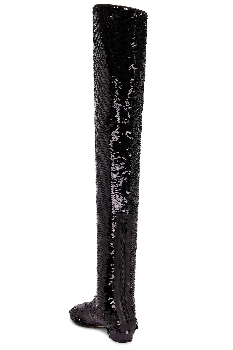 The Row Awar 25 Cuissadre Boot outlook