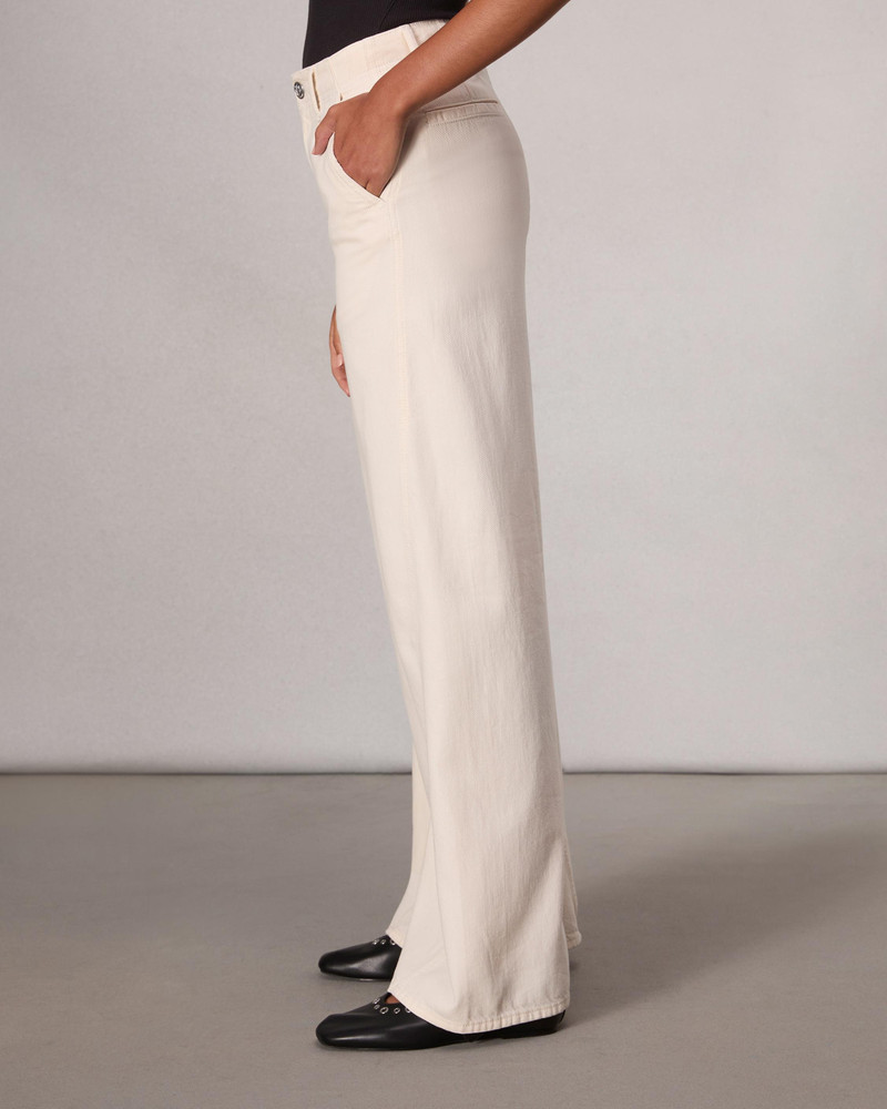 rag & bone Featherweight Wide-Leg Sofie Jean
Featherweight Denim outlook