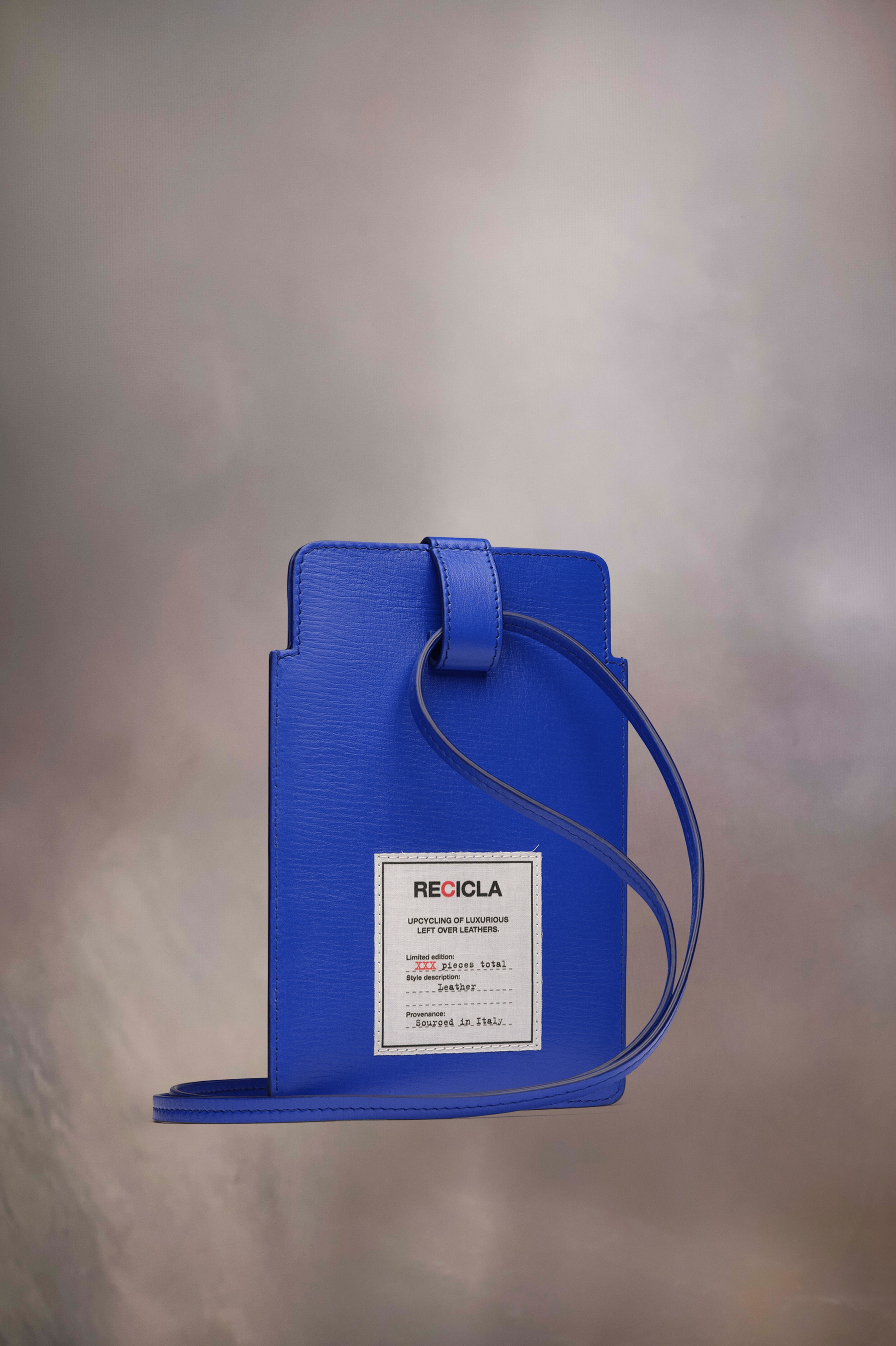 Recicla phone holder - 3