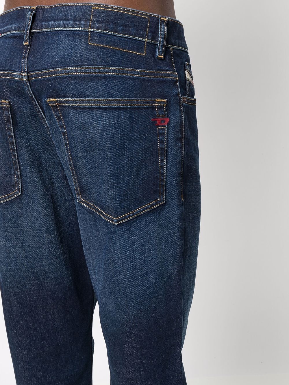 D-Fining straight-leg jeans - 5