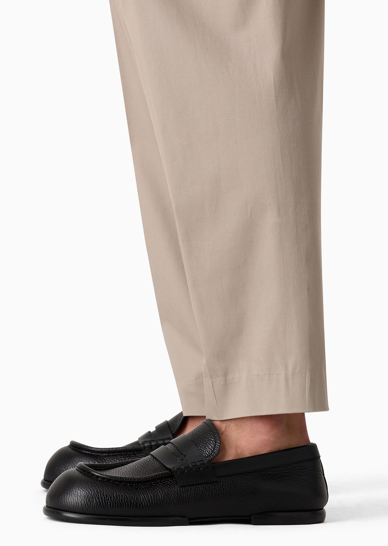 Chinos in comfort cotton twill - 5