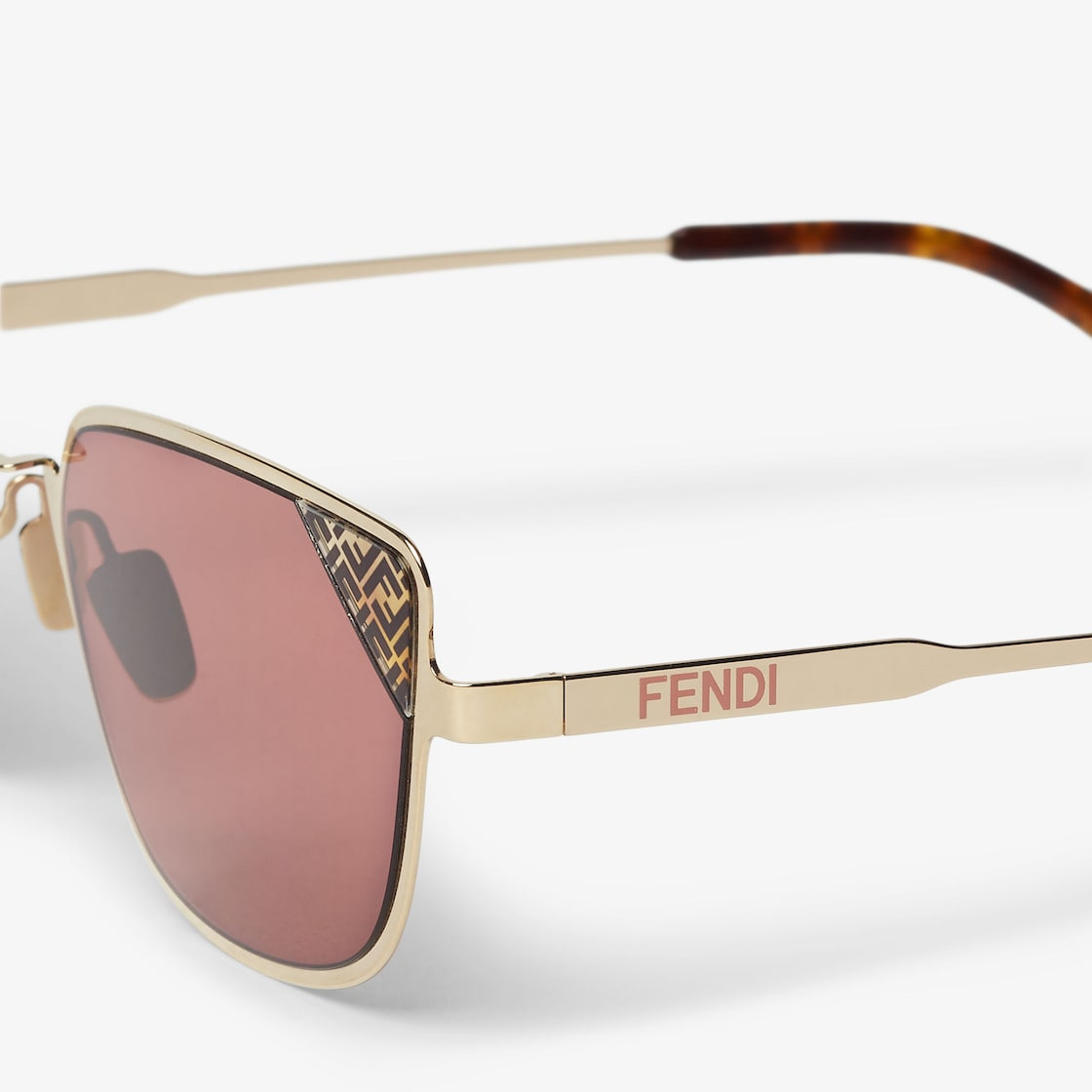 Fendi Signature - 3