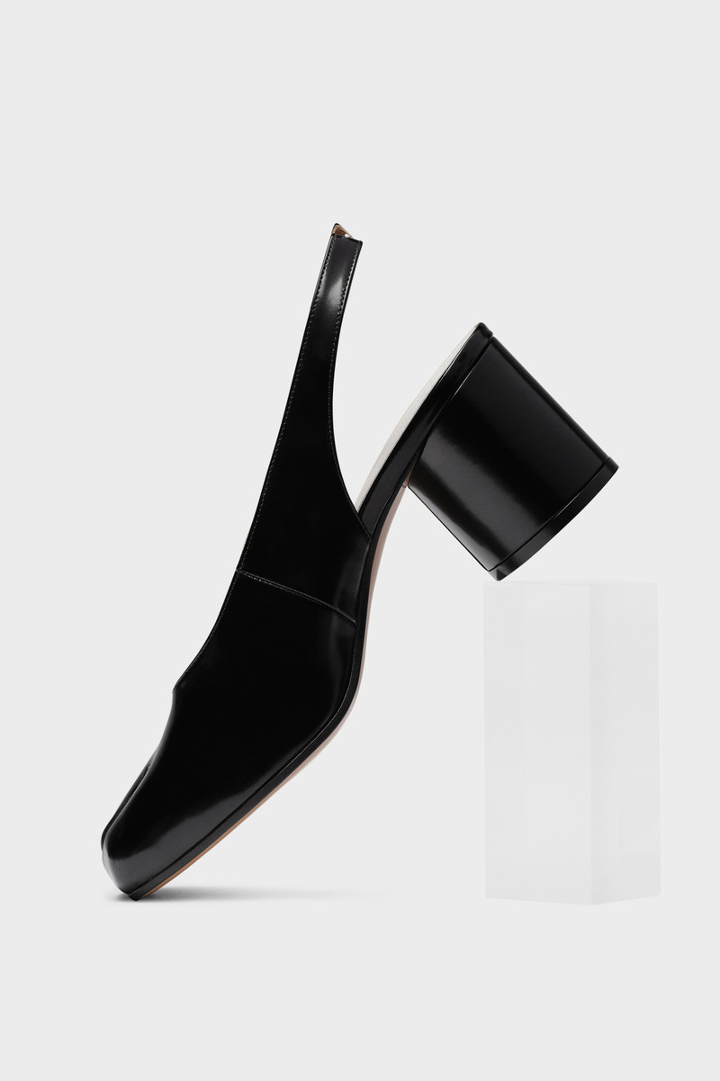 Maison Margiela Tabi Leather Slingback Shoes outlook
