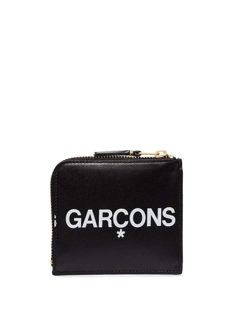 Comme Des Garçons logo zipped wallet outlook