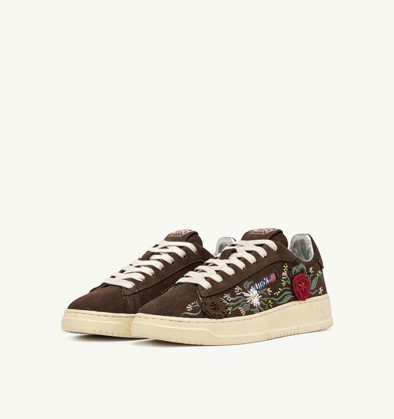 AUTRY DALLAS LOW 'FLORAL' SNEAKERS IN BROWN SUEDE outlook