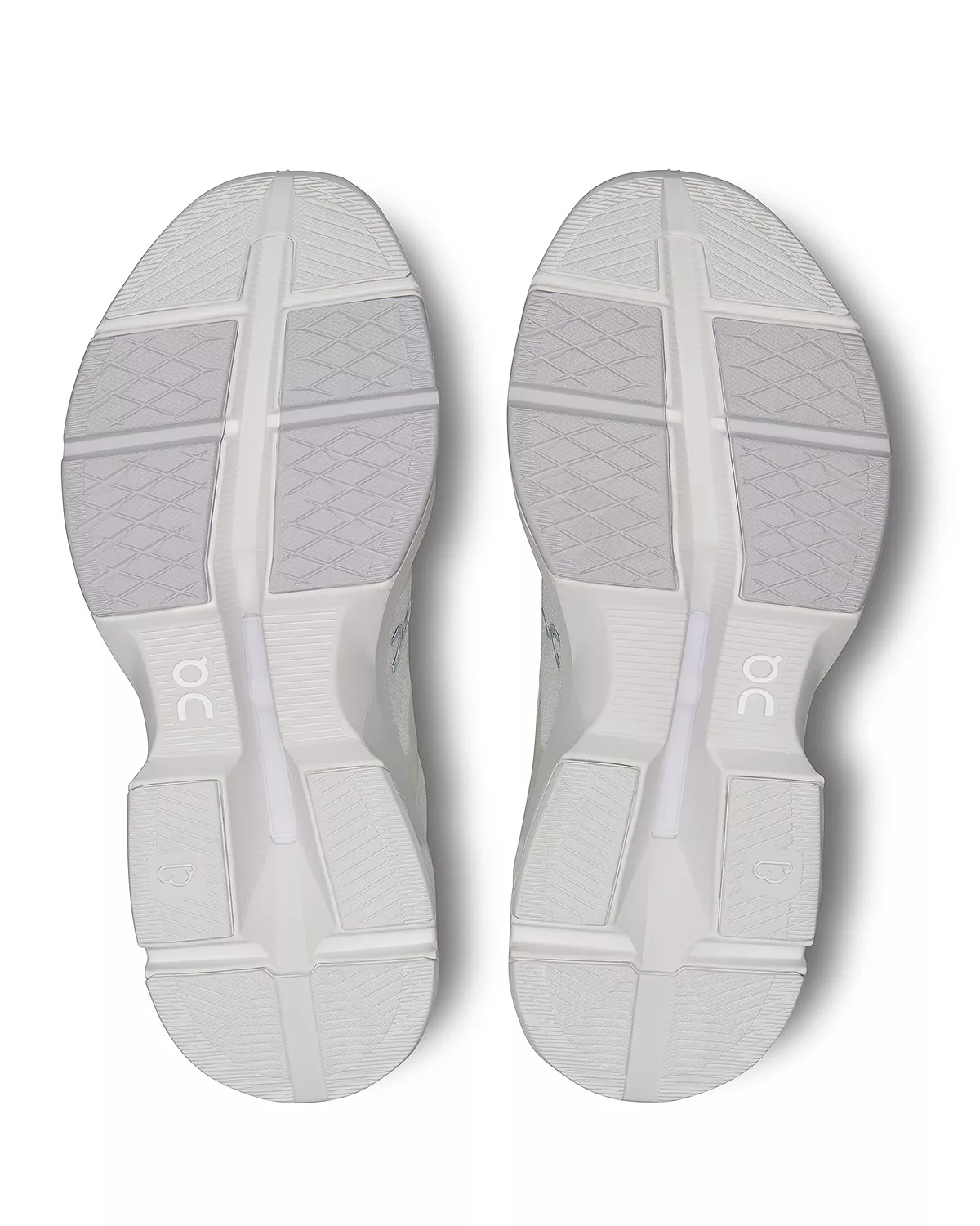 Women's Cloudpulse Sneakers - 6