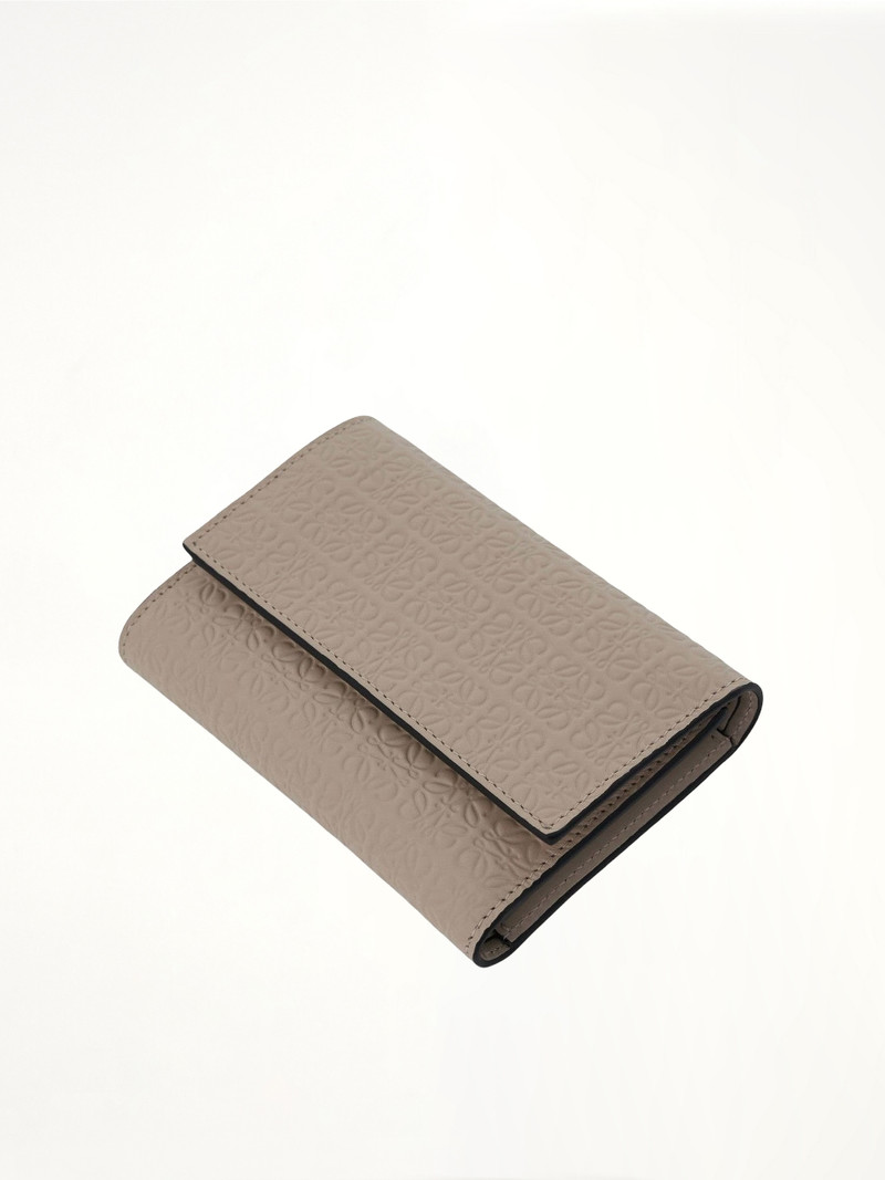 Loewe Repeat Small Vertical Wallet in Embossed Calfskin in Light Oat outlook