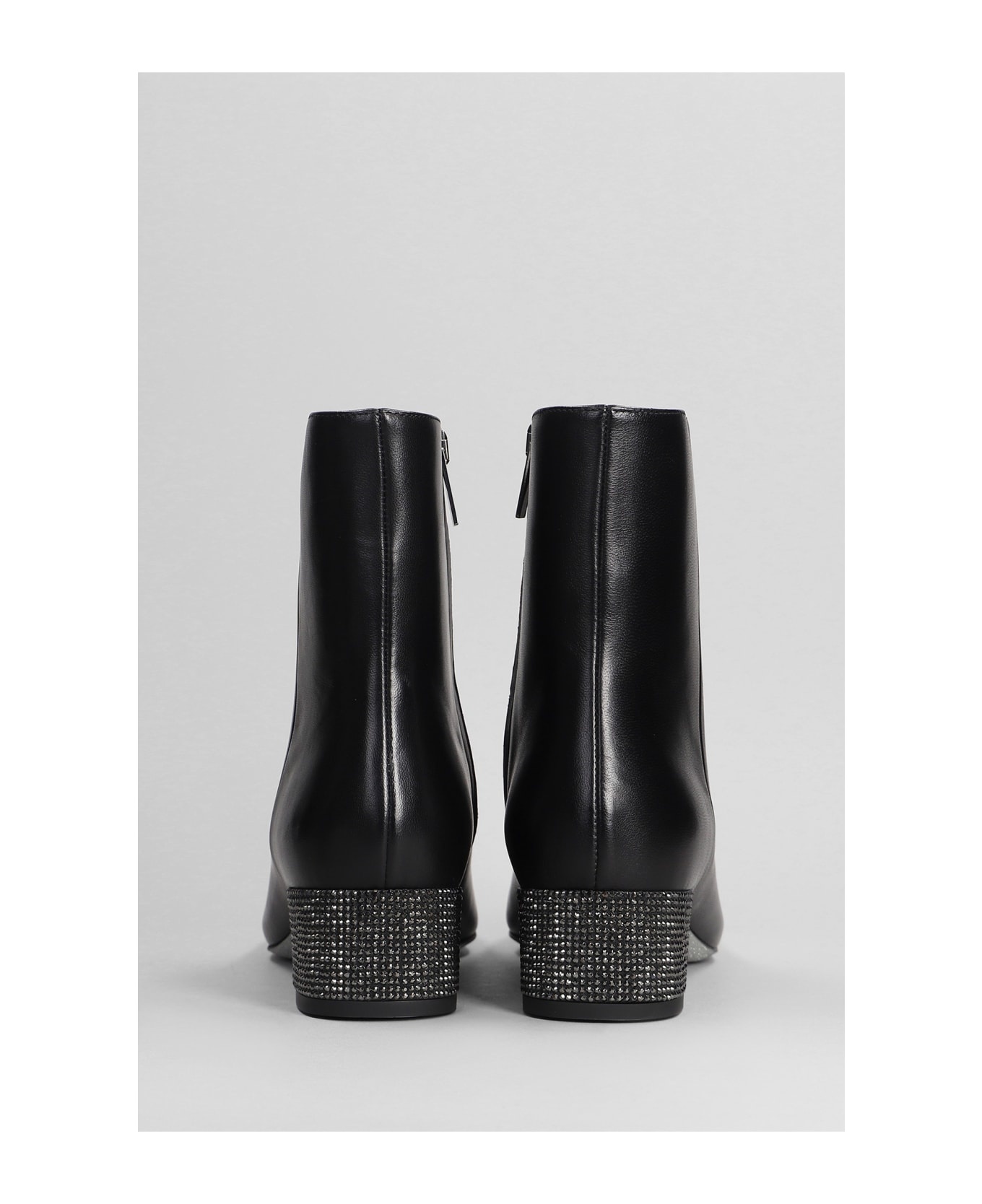 Bonnie Low Heels Ankle Boots In Black Leather - 4