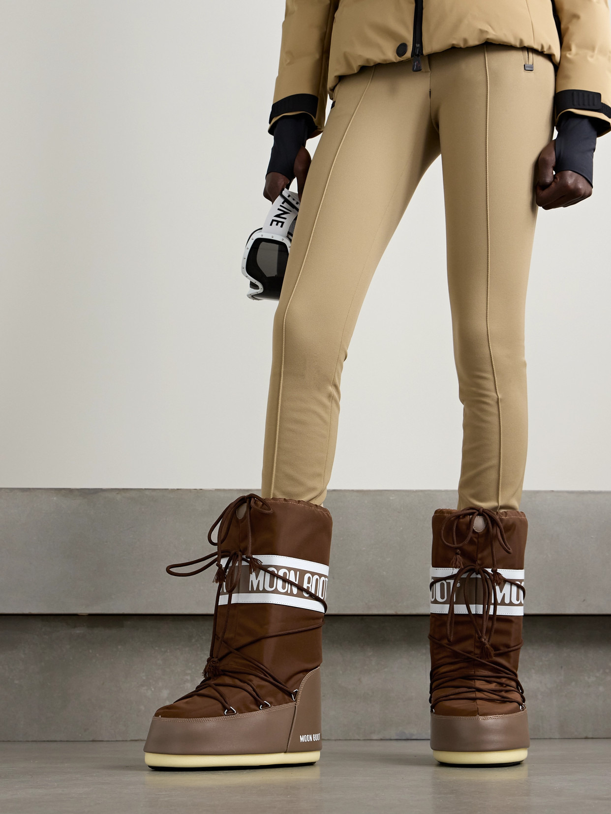 Icon Paneled Shell Snow Boots - 2
