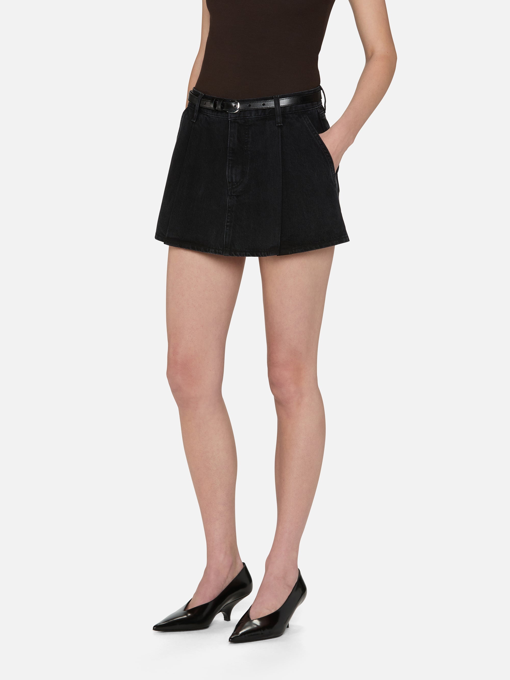The Pleated Skirt in Axiom - 5