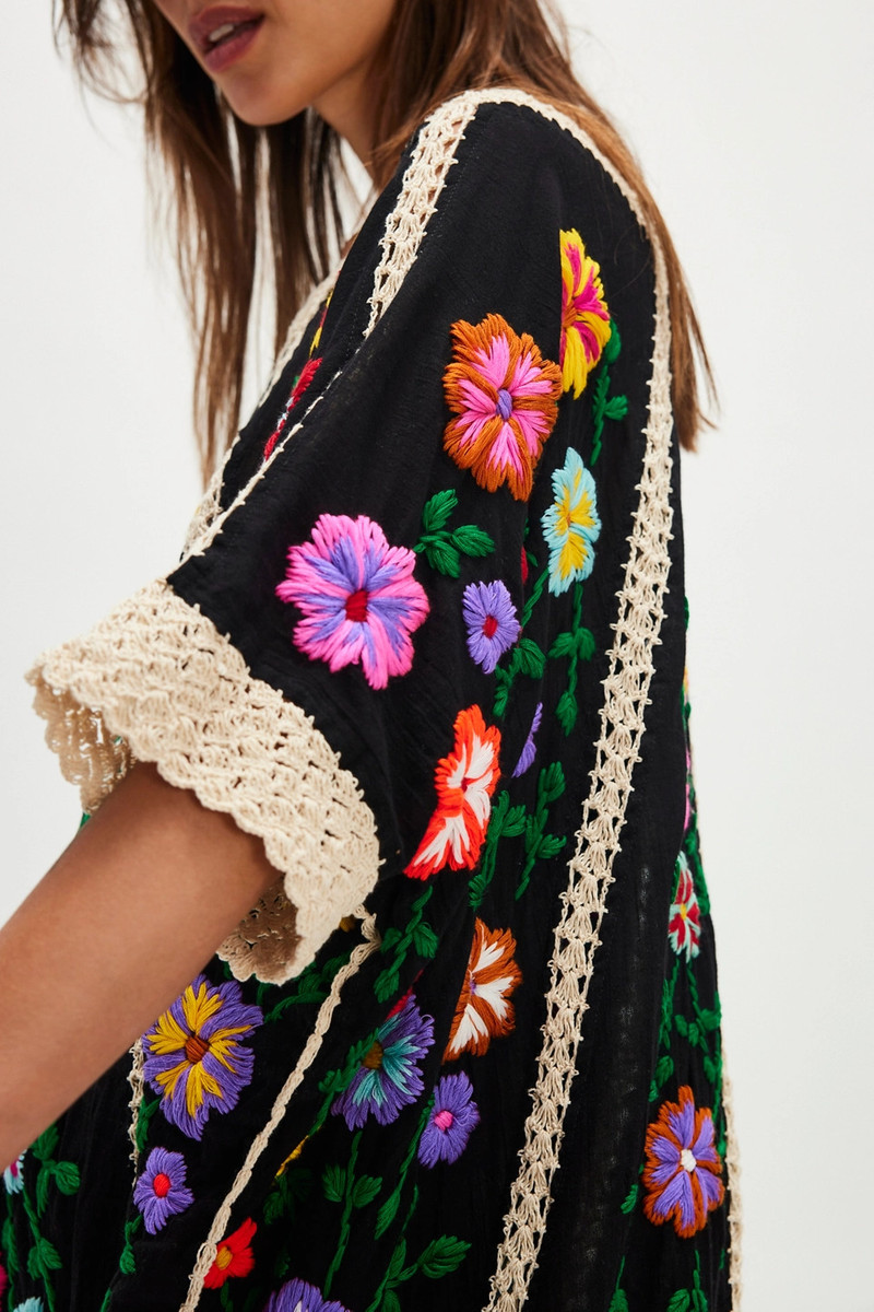 Bella Flor Embroidered Kaftan 3