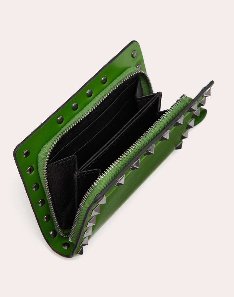 Valentino ROCKSTUD CALFSKIN NECK WALLET outlook
