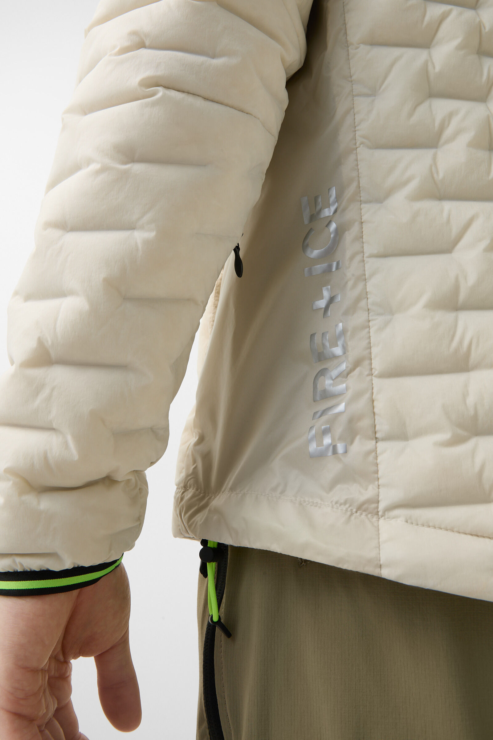 Lightweight down jacket Gray in Sand - 7