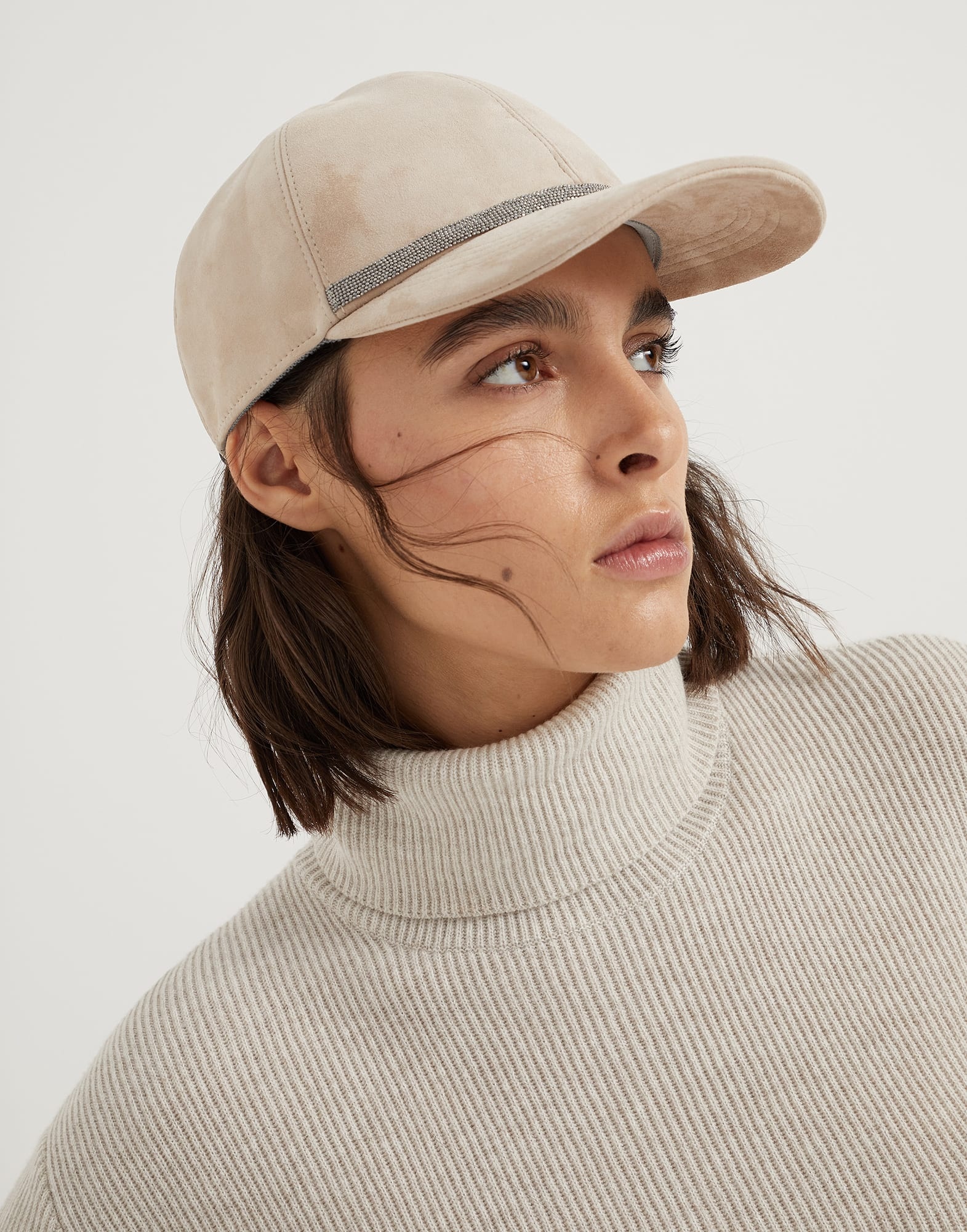 Suede baseball cap with shiny trim - 3