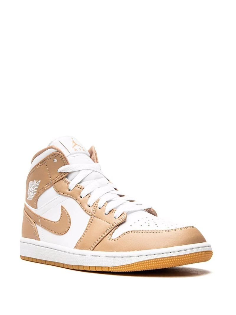 Jordan Jordan 1 Mid sneakers outlook