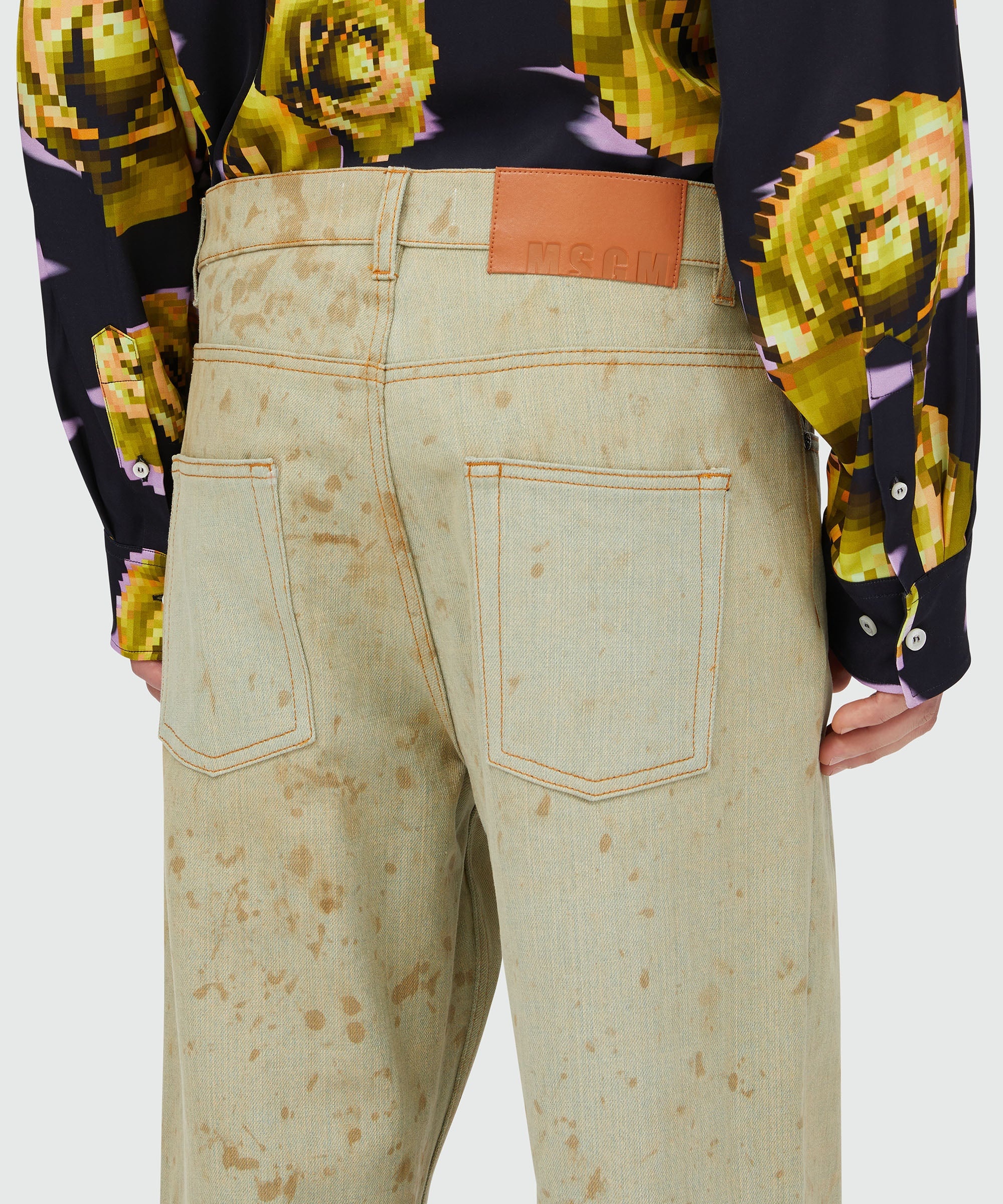 Tea-dyed denim pants - 5
