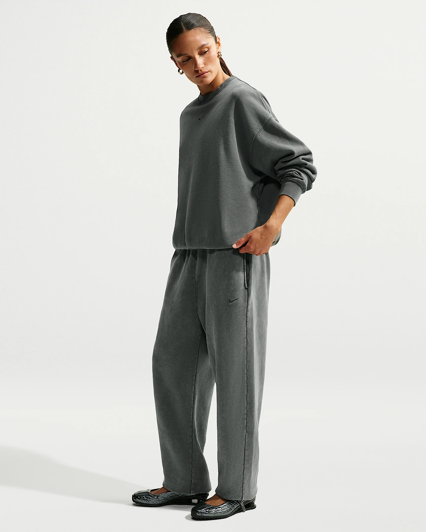 Nike Studio Fleece Medium Weight Women's Oversized Washed High-Rise Cuffed Pants - 1