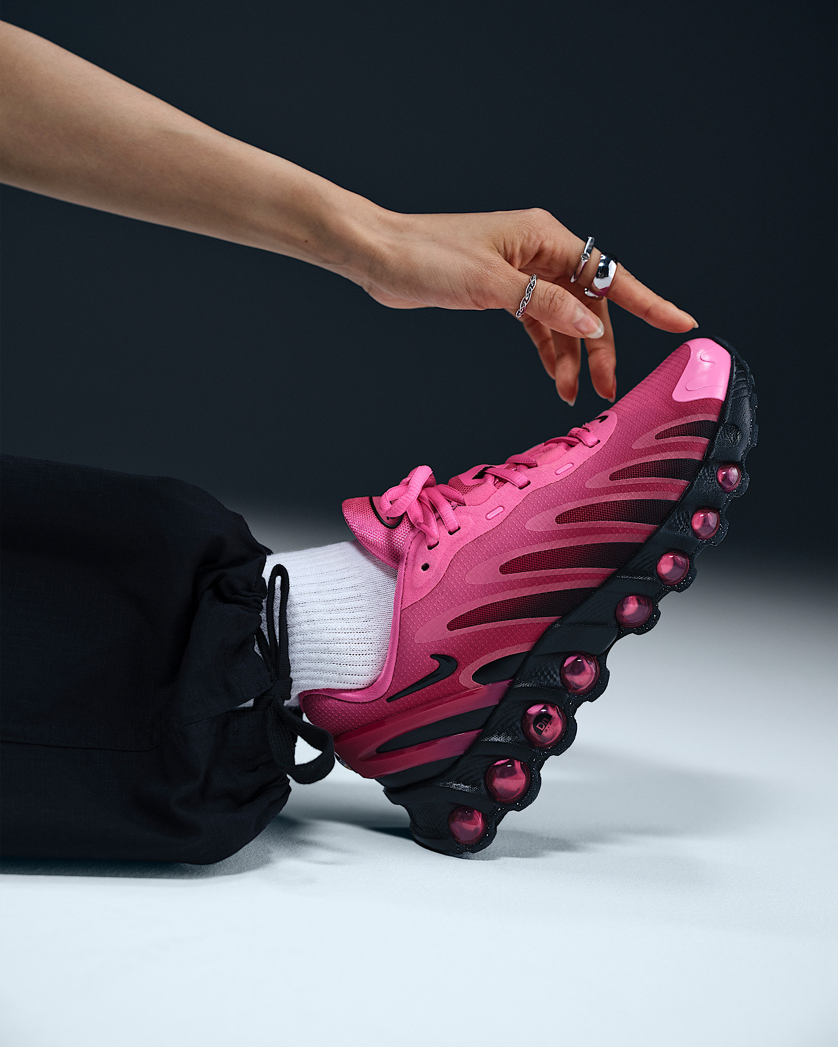 Nike Air Max Dn8 Women's Shoes - 11