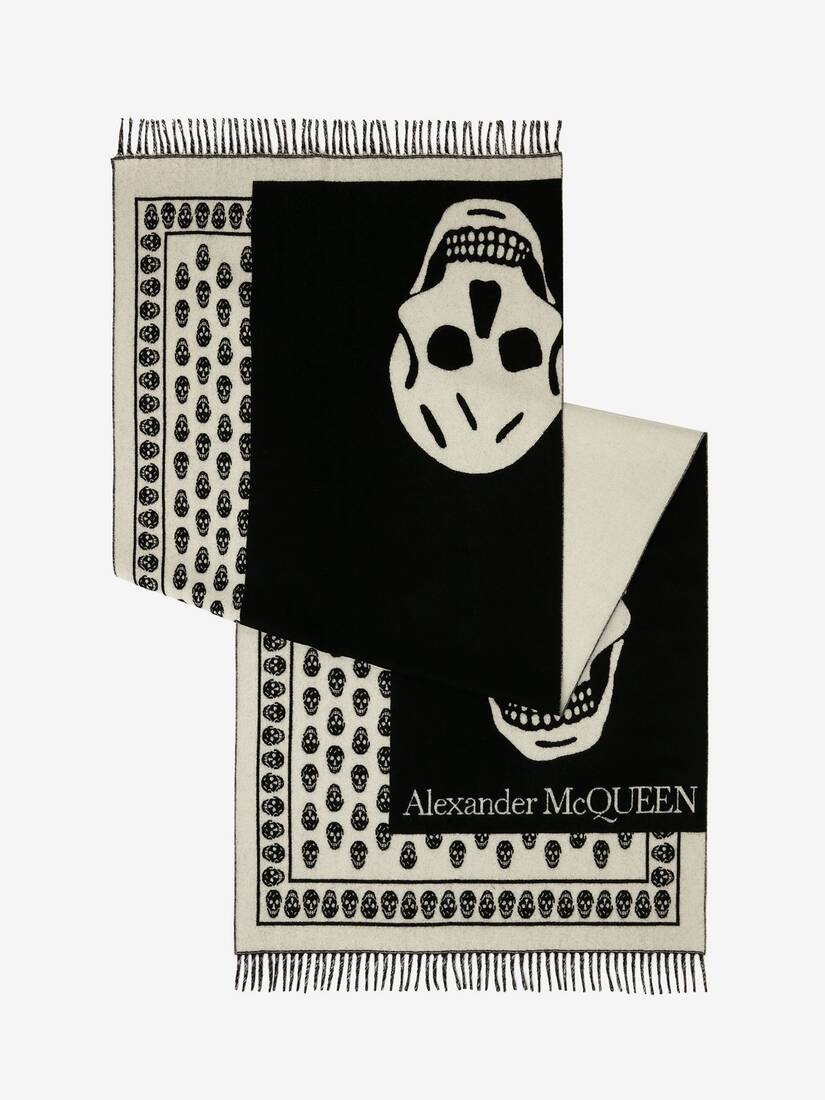 Oversize Skull On Skull Scarf in Black/ivory - 2