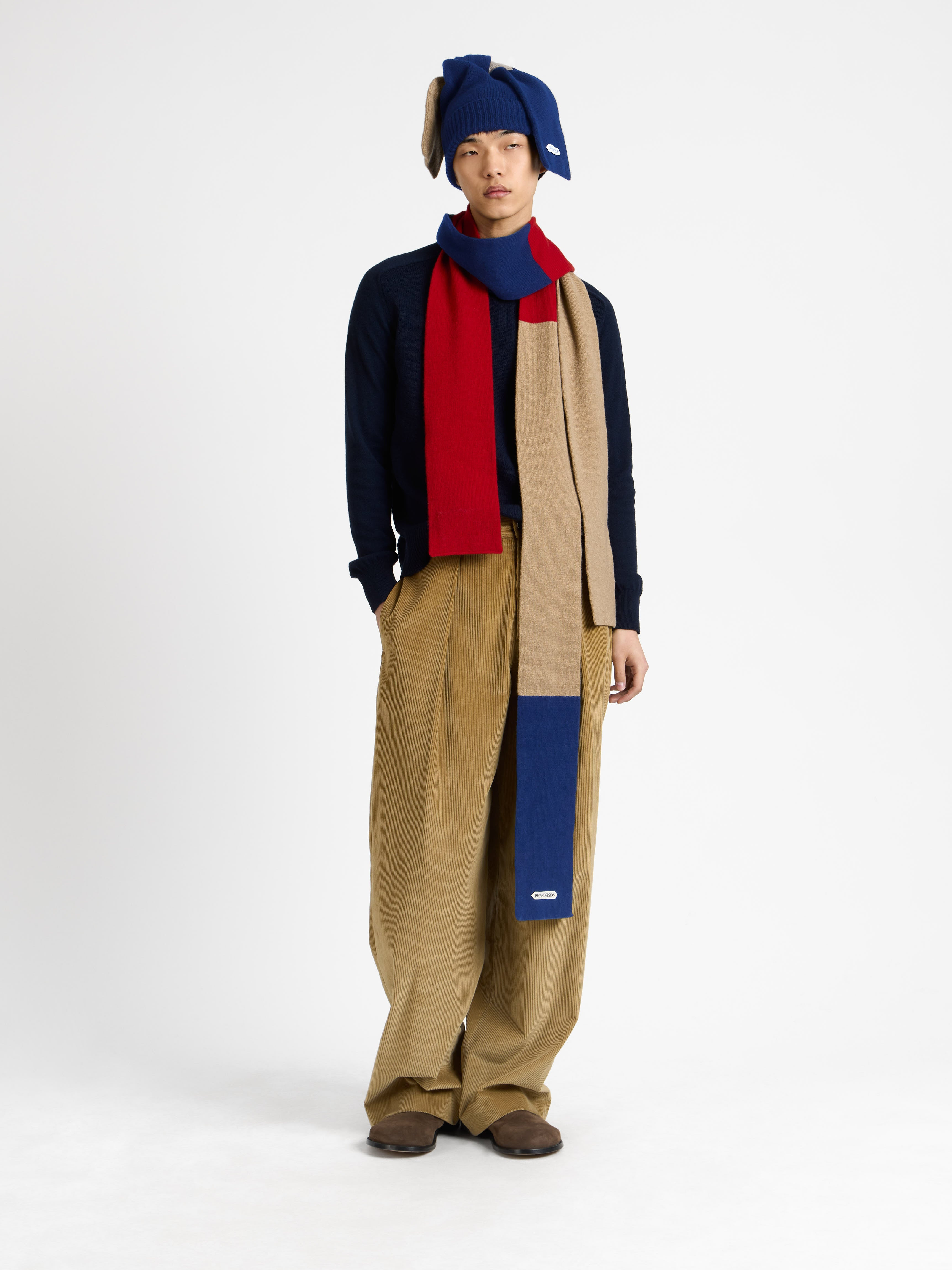 FOUR-WAY FASTENED SCARF IN BLUE - 3
