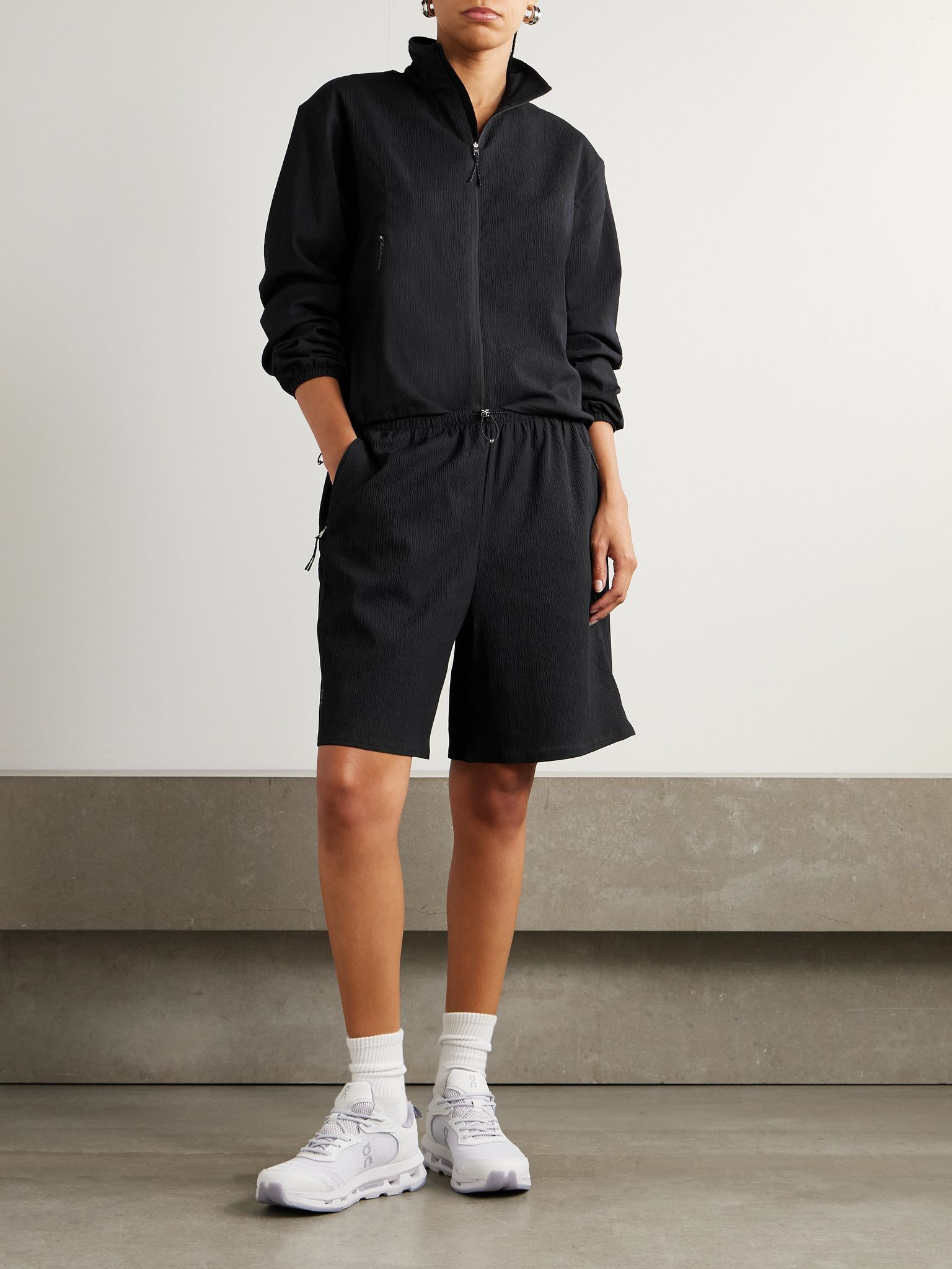 + Zendaya Gloria crinkled stretch-jersey shorts Black - 2